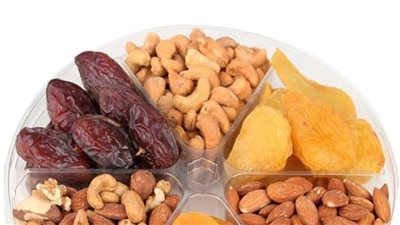ما فوائد ياميش رمضان.. منافع صحية مذهلة للقراصيا والزبيب وجوز الهند