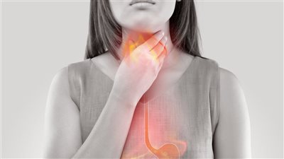 علاج ارتجاع المريء في المنزل بـ 7 طرق بسيطة.. احذر هذه الأعراض