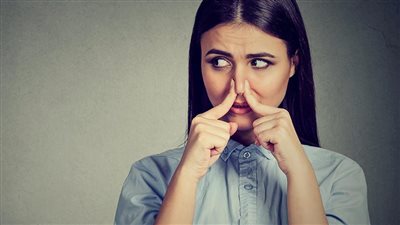أنواع رائحة العرق.. طعامك وعاداتك اليومية قد يحددان ذلك 