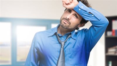 أنواع مزيلات العرق الآمنة.. 5 مواد احترس منهم