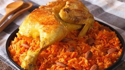 طريقة عمل الكبسة السعودية.. وصفتين رائعتين والأخيرة للشيف منال العالم