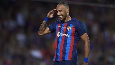 تتويج تاريخي مع برشلونة.. 8 دقائق فقط تمنح أوباميانج أول لقب دوري في مسيرته