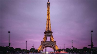 بينها برج إيفل ومتحف اللوفر.. فرنسا تغلق أبرز المعالم السياحية بسبب الحر