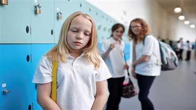 البلوغ المبكر عند الفتيات والاولاد.. الاعراض والأسباب والمضاعفات