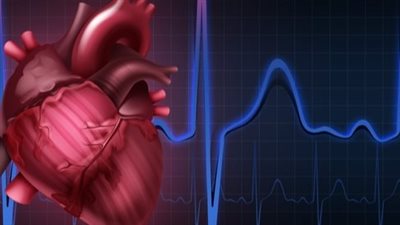 أسباب عدم انتظام ضربات القلب.. 10 أعراض تجعلها علامة خطيرة
