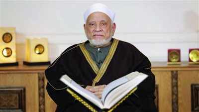 أحمد عمر هاشم ب 