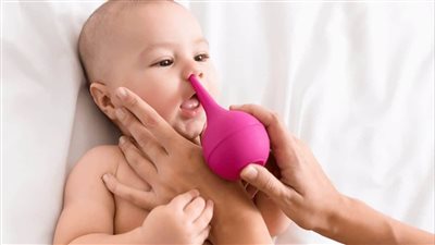 بلغم الرضع.. كيف تتجنبه الام بالرضاعة؟