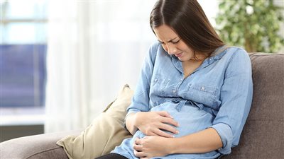 أعراض اضطراب الغدة الدرقية لدى الحامل.. ارتفاع نسبة الهرمون 