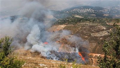 إعلام عبري: حزب الله أطلق دفعة صواريخ نحو الجليل الأعلى