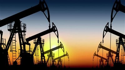 ارتفاع أسعار النفط وخام برنت يسجل 77 دولار للبرميل