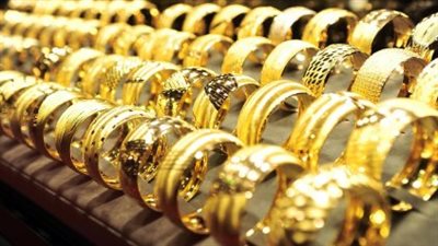 تذبذب في أسعار الذهب وعيار 21 يتوقف عند مستوى 3245 جنيهًا