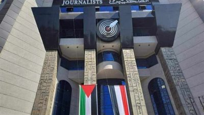 نقابة الصحفيين تُدين استهداف جيش الاحتلال للزميلين الفلسطينيين محمد منصور وحسام شبات