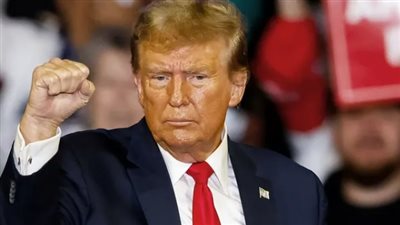 حركة اليد.. جدل يلاحق ترامب (تقرير صوتي)