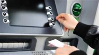  رسوم السحب والاستعلام عن الرصيد من ماكينات ATM في رمضان