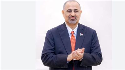 الزبيدي يهنئ الشعب الجنوبي بحلول شهر رمضان المبارك