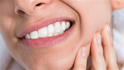 علاج حساسية الأسنان وكيفية الوقاية منها