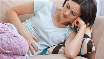 أسباب انتفاخ البطن.. 11 سببًا خفيًا