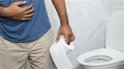 أسباب الإسهال المائي وكيفية علاجه للكبار