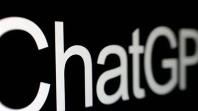 ChatGPT يصل إلى CarPlay بشروط أبل.. الذكاء الاصطناعي على الطريق