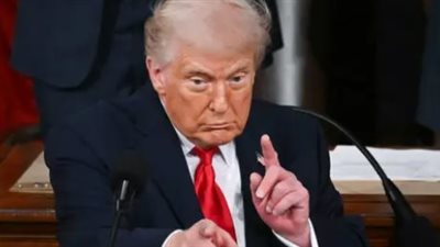 زعيم الديمقراطيين بمجلس الشيوخ: ترامب مسؤول عن فوضى الشرق الأوسط