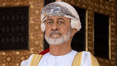 سلطان عمان يؤكد لرئيس إيران استنكاره للاستهدافات المستمرة للسلطنة