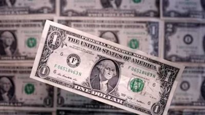 سعر الدولار اليوم يتداول فوق 52 جنيها في البنوك