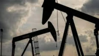 استمرار مخاوف اضطرابات التدفقات النفطية عبر مضيق هرمز