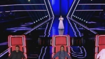 لحظات مؤثرة في ذا فويس كيدز.. بكاء الأمهات وحوار الشبه بين الشامي والمتسابق ساري الصليبي