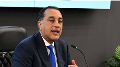 رئيس الوزراء يتابع تطوير البنية التحتية وشبكات الطرق والجسور بشمال سيناء