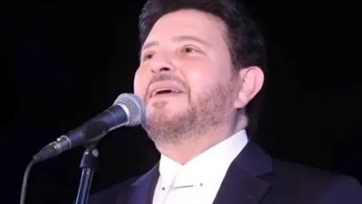 صديق العمر في محنة.. مصطفى كامل يناشد الجمهور بالدعاء لهاني شاكر ويحذر من الشائعات