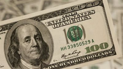 هدوء حذر في سوق الصرف.. استقرار سعر الدولار أمام الجنيه بالتعاملات المسائية لـ 20 أبريل