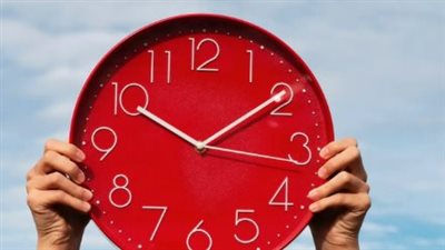 موعد تطبيق التوقيت الصيفي 2026 في مصر: متى يتم تقديم الساعة 60 دقيقة؟