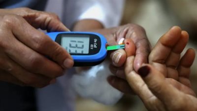 عادات مسائية خاطئة تهدد مرضى السكري وتسبب الارتفاع المفاجئ للجلوكوز أثناء النوم