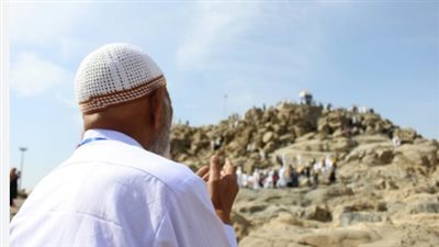 دليلك الشامل لمتابعة مناسك الحج 2026 عبر القنوات السعودية