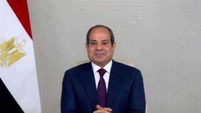 عقب صلاة العيد: السيسي يتناول الإفطار مع قادة القوات المسلحة والإعلاميين