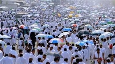 من منى إلى الجمرات: الجهات السعودية تنجح في تفويج الملايين لأداء مناسك يوم النحر