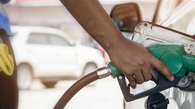 قائمة أسعار البنزين والسولار وأسطوانات الغاز اليوم في مصر