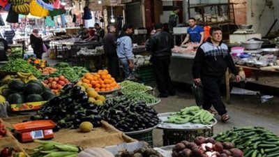 قائمة أسعار الخضروات والفاكهة المحدثة في سوق العبور: استقرار وتراجع في الأصناف