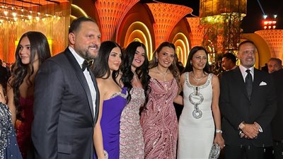 عمرو دياب ومحمد هنيدي يشاركان في حفل زفاف عائلي للفنان عماد زيادة