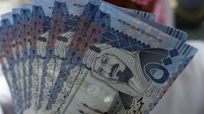 أسعار العملات العربية: استقرار الريال السعودي يسيطر على البنوك في بداية التعاملات الأسبوعية