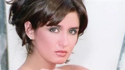 غادة عادل تروي تفاصيل أصعب تجربة صحية واجهتها بسبب هوس التجميل