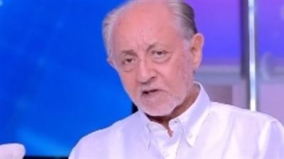 وداعًا عبد العزيز مخيون: محطات في حياة رمز الفن والمسرح المصري