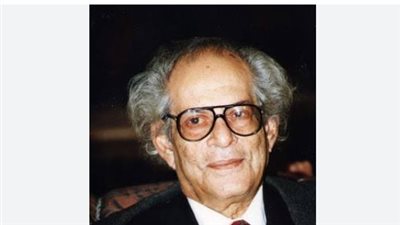إرث سعد أردش: كيف أسهم المخرج الراحل في صياغة ملامح العصر الذهبي للمسرح المصري؟