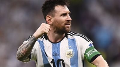أيقونة كروية لا تشيخ: ليونيل ميسي يقود الأرجنتين لانتصار مثالي بـ 