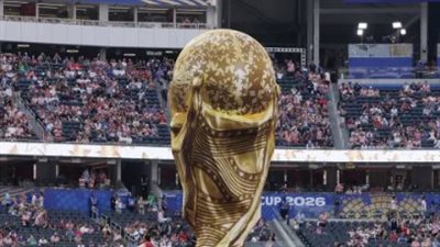 مواجهة من العيار الثقيل: ديشامب يقود الديوك ضد طموحات السنغال الليلة