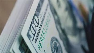 متابعة حية لأسعار العملات: الدولار في البنك المركزي والبنوك التجارية اليوم