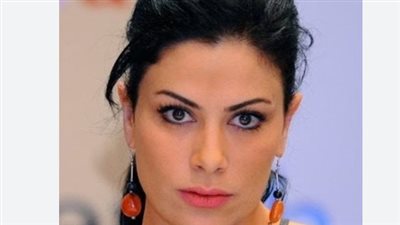 صبا مبارك تعبر عن أسفها لرحيل إلهام في «ورد على فل وياسمين»