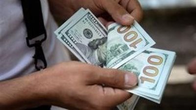 هل يتغير مسار الدولار اليوم؟ نظرة على أسعار الصرف في البنوك المصرية