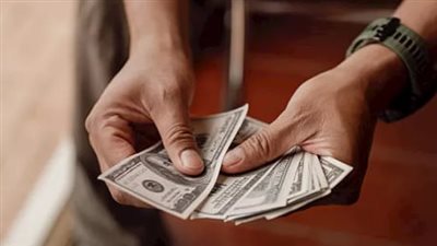تحركات الدولار في البنوك الحكومية والتجارية.. بكام الدولار اليوم؟