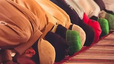 دليلك الشامل لمعرفة مواعيد الصلاة في القاهرة والإسكندرية والمحافظات